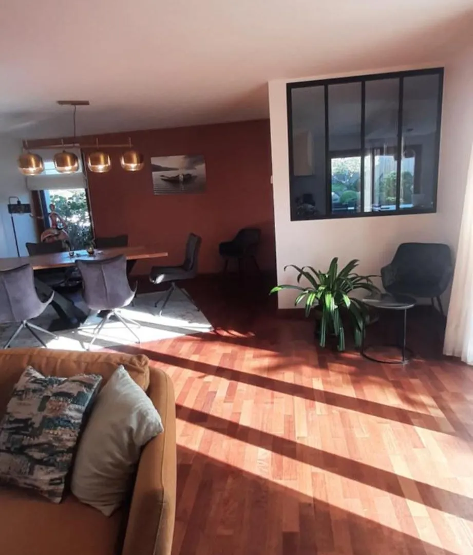 Esmael Villa Larmor-Baden 0*,  France